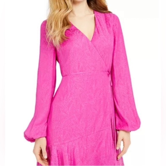Guess Eco Paisley Hanna Wrap Dress in Electric Fuchsia. Size Medium. EUC. - Picture 3 of 14